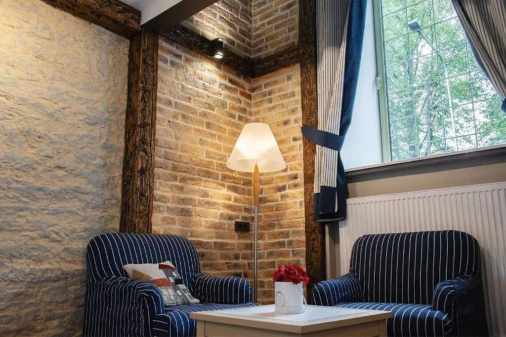 Charming Loft Near Old Town Lägenhet Tallinn Exteriör bild