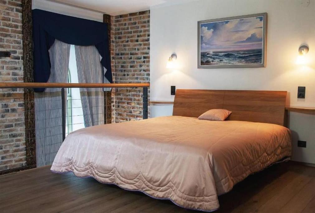 Charming Loft Near Old Town Lägenhet Tallinn Exteriör bild
